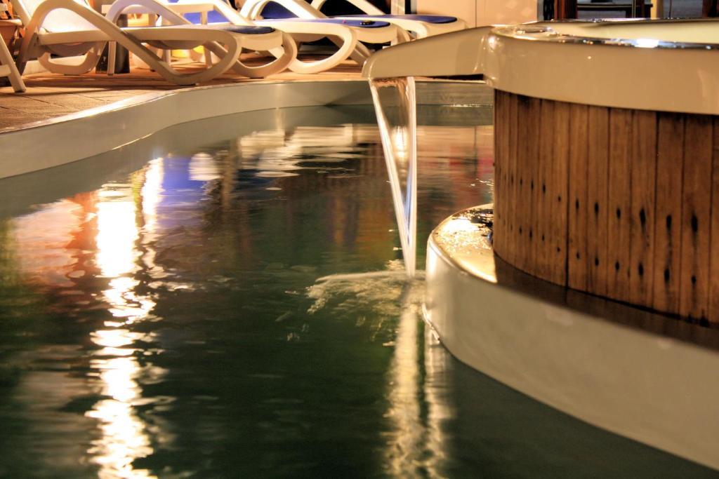 רימיני Hotel Bellerofonte מראה חיצוני תמונה